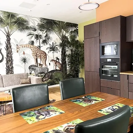 Exklusives Zoo Apartment *